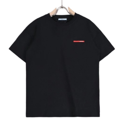 PRADA  T-shirt