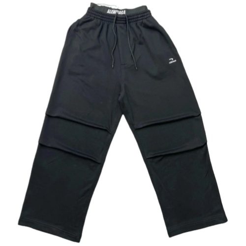 Balenciaga
 Sweats