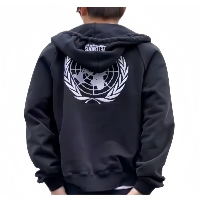 Vetements ,,Free Hugs” Zip Up