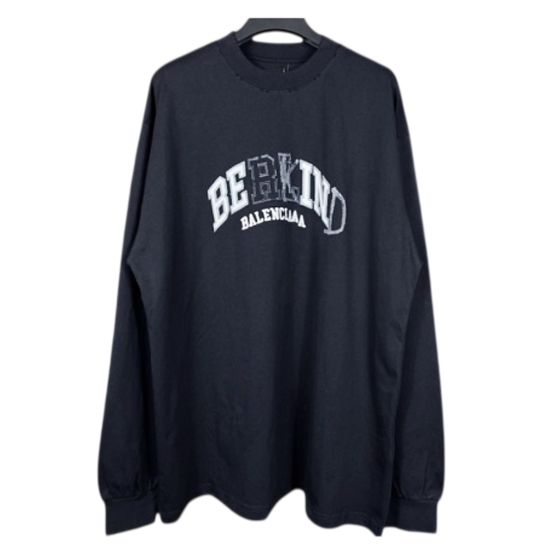 Balenciaga Text
Longsleeve