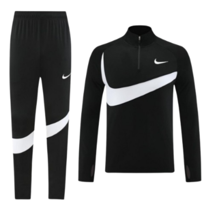 Nike 2023 Tech Fleece
Set