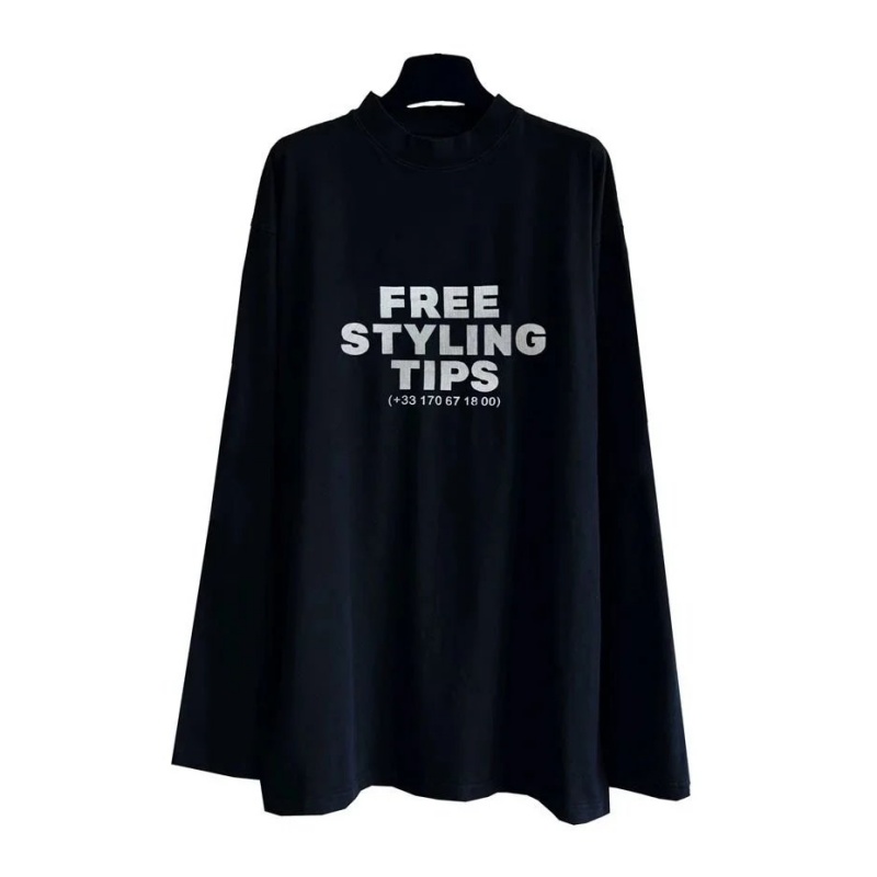 Balenciaga Free
Styling Tips
Longsleeve